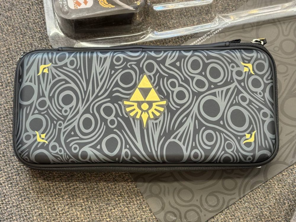 کیف حمل کنسول نینتندو سوویچ اولد مدل زلدا برند IINE - کد C - Image 2