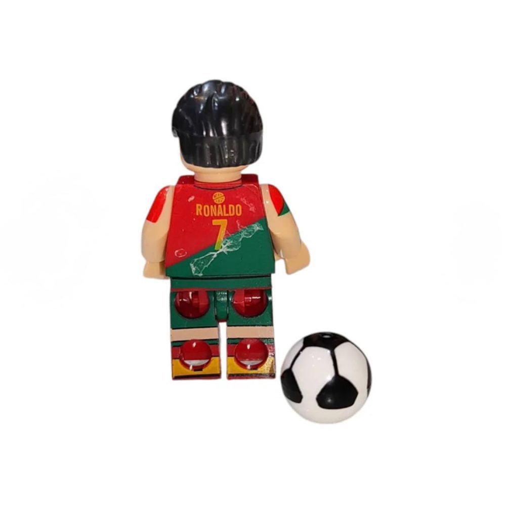 مینی فیگور لگویی رونالدو همراه با توپ - Image 2